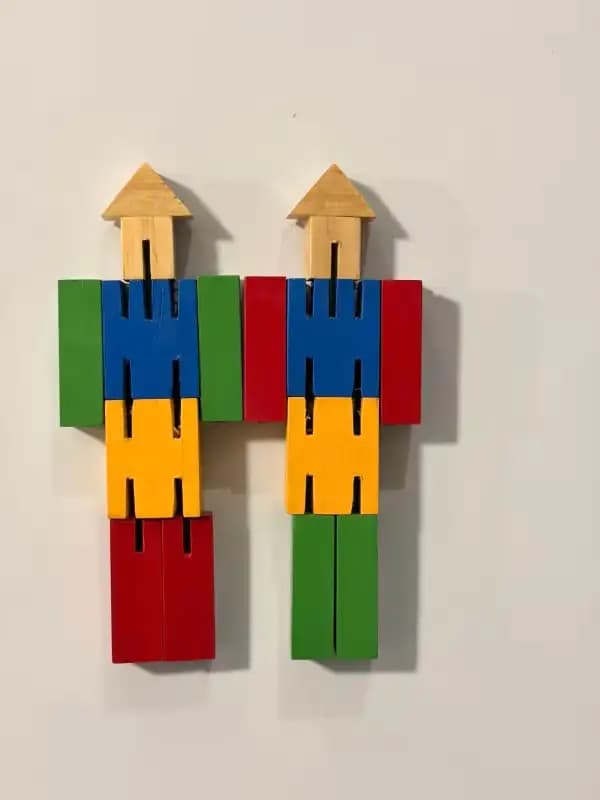 Robot Articulado de Madera | Cubebot Transformable de Bloques Geométricos | Rompecabezas 3D - Imagen 1