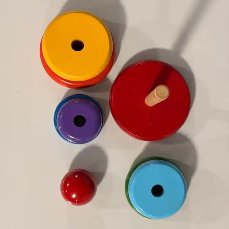 Torre de Aros Apilables Montessori de Madera para Bebés - Imagen 3