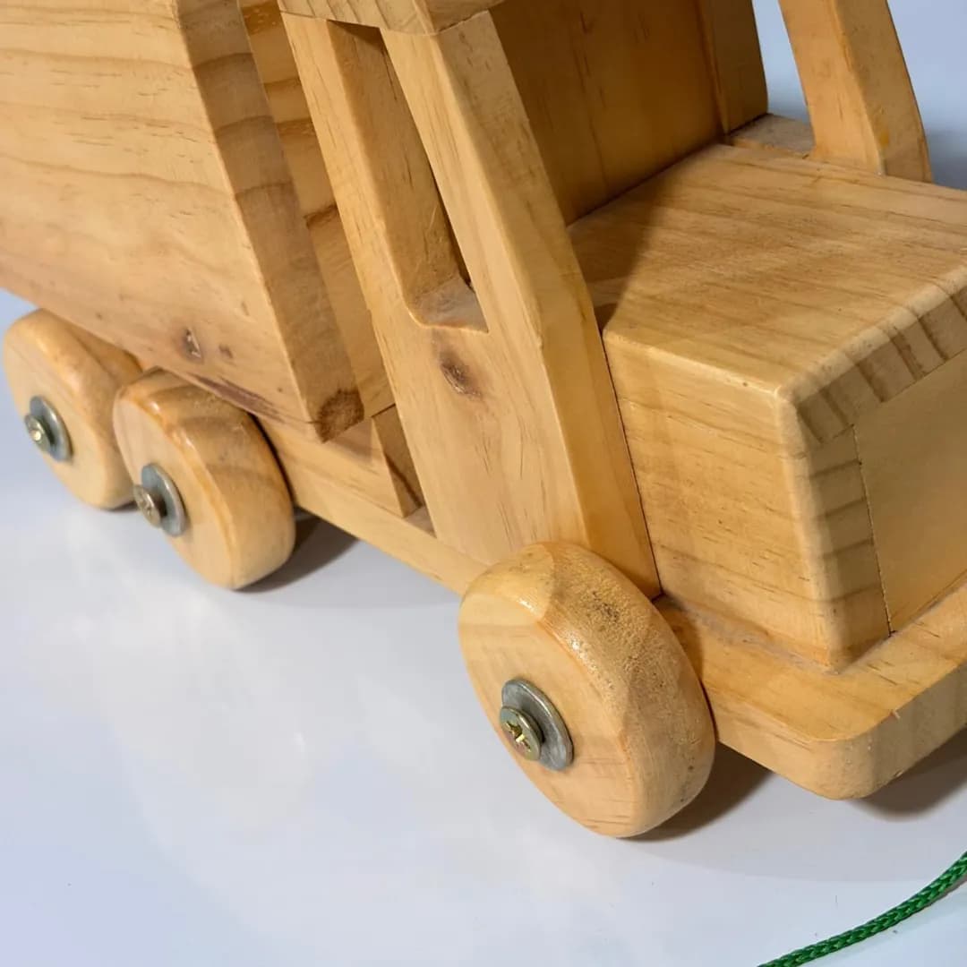 Camión de arrastre de Madera Didáctico - Imagen 3