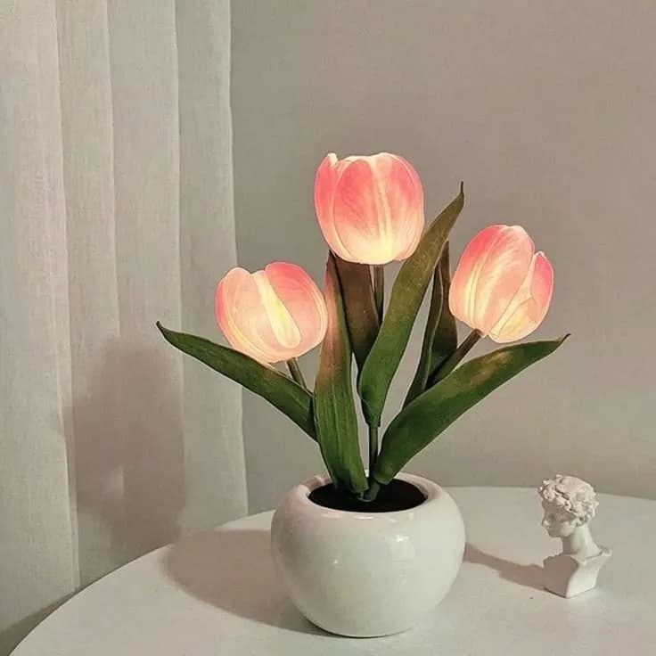 Lámpara de Mesa Tulipanes LED - Luz Cálida para tu Hogar - Imagen 1