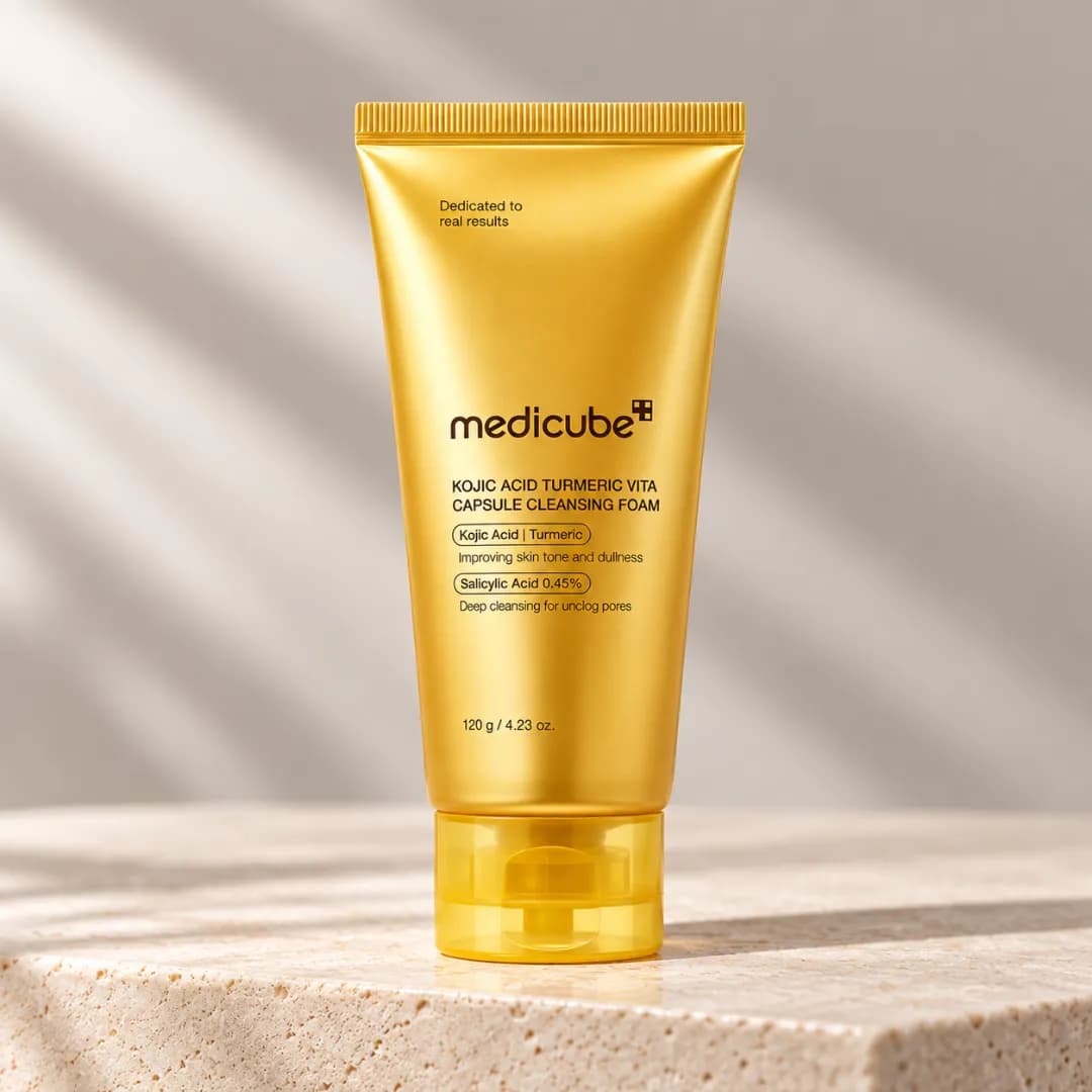 Medicube - Kojic Acid Turmeric Vita Capsule Cleansing Foam - Imagen 1
